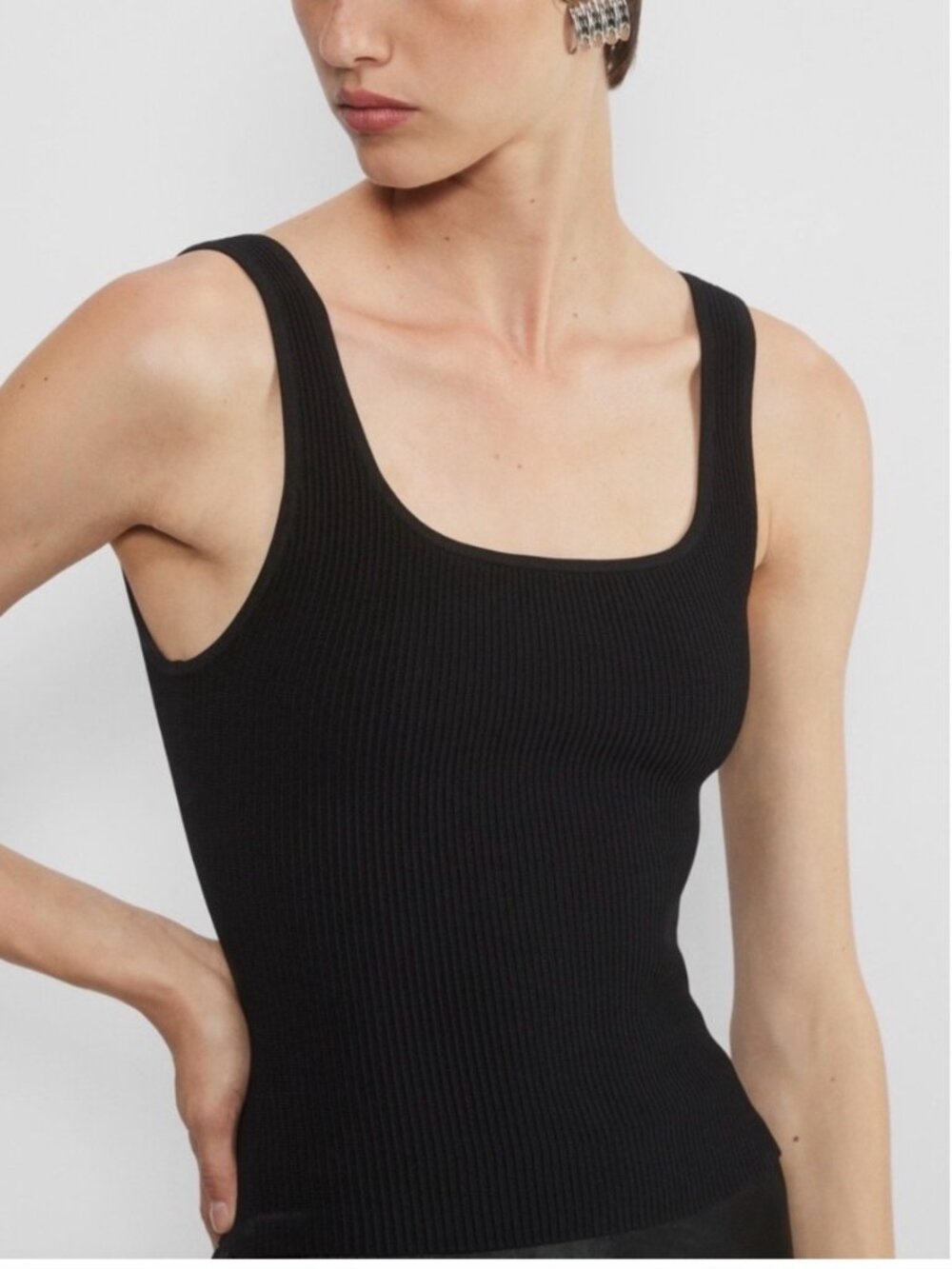 Aritzia Babaton Sculpt Knit Squareneck Tank Top